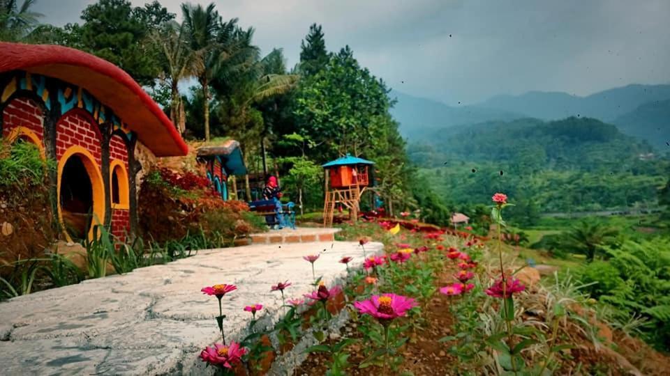 Tenjolaya Park Bogor
